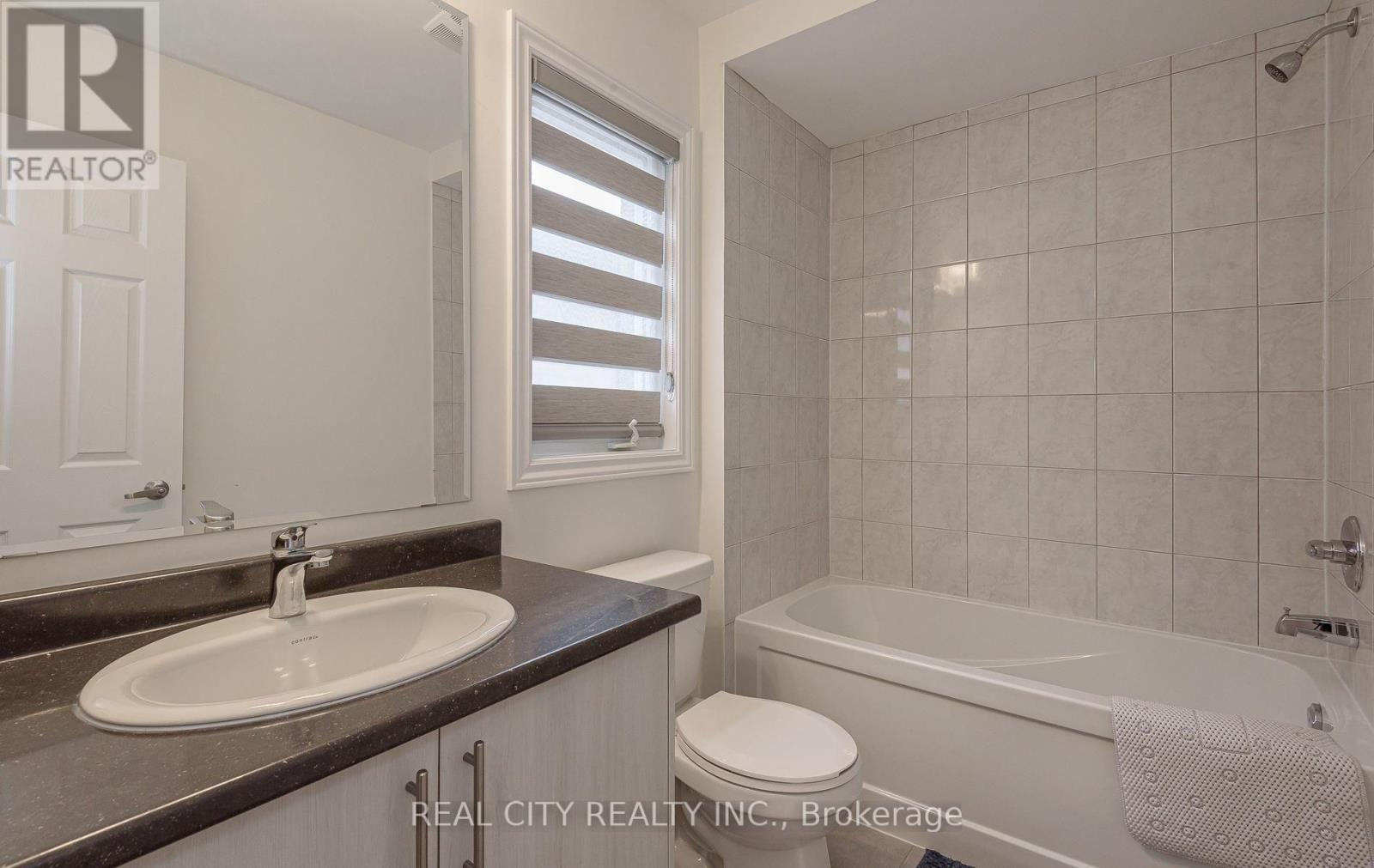 202 Doug Finney Street, Oshawa, Ontario  L1K 3G3 - Photo 32 - E13547270