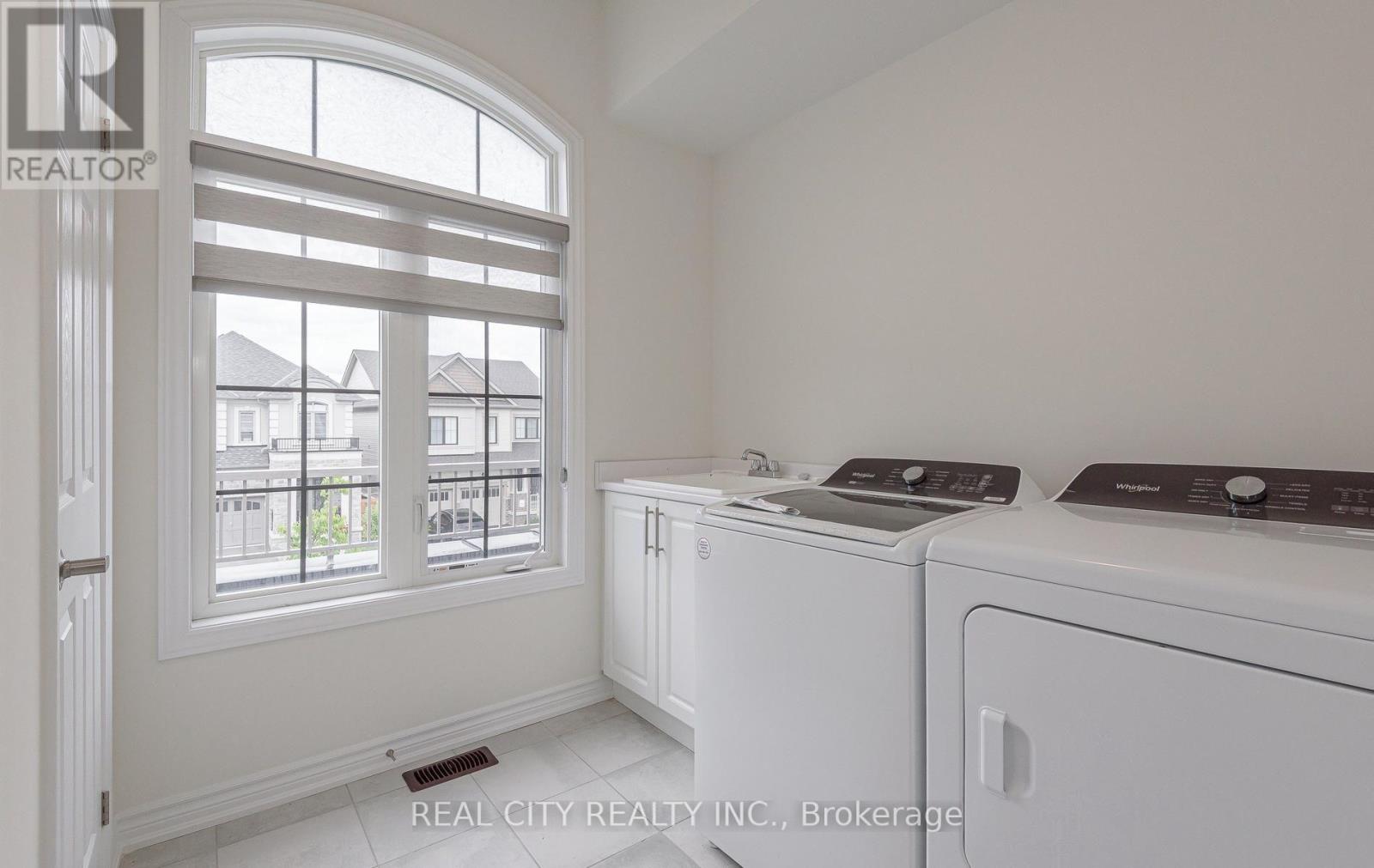 202 Doug Finney Street, Oshawa, Ontario  L1K 3G3 - Photo 41 - E13547270