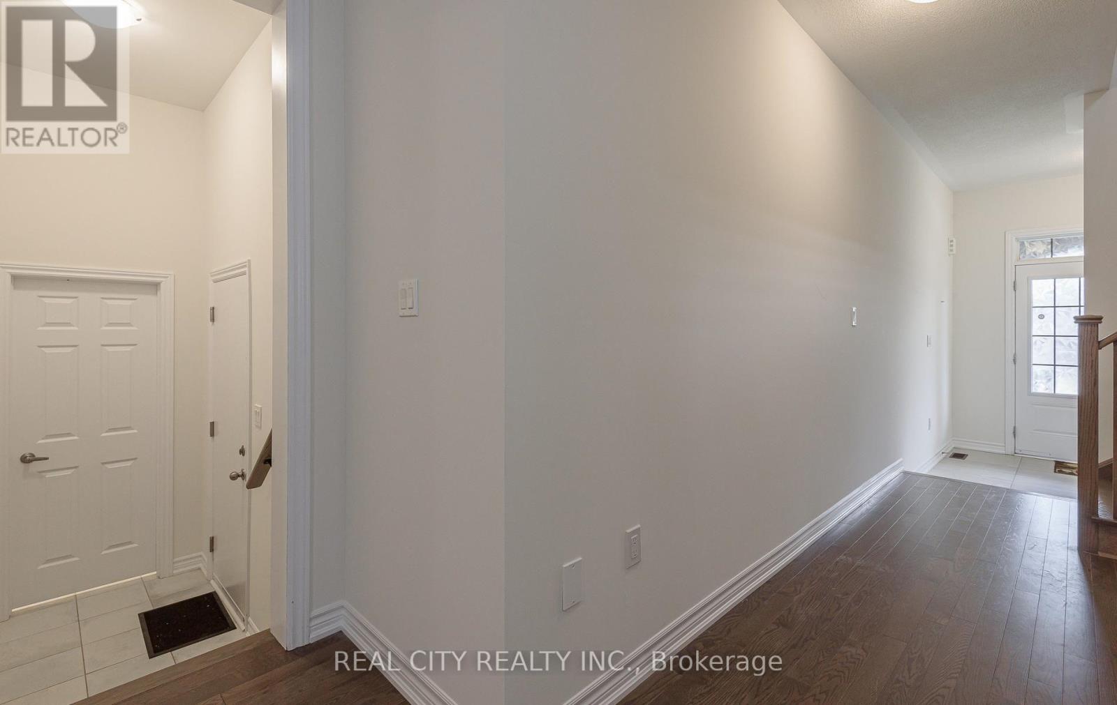 202 Doug Finney Street, Oshawa, Ontario  L1K 3G3 - Photo 7 - E13547270