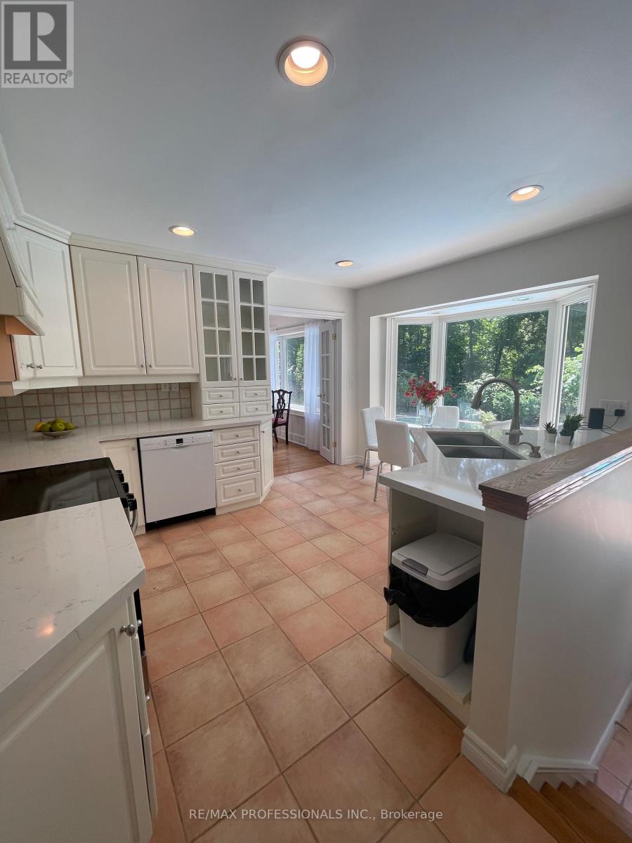 560 Meadow Wood Road, Mississauga, Ontario L5J 2S3 - Photo 36 - W13547244