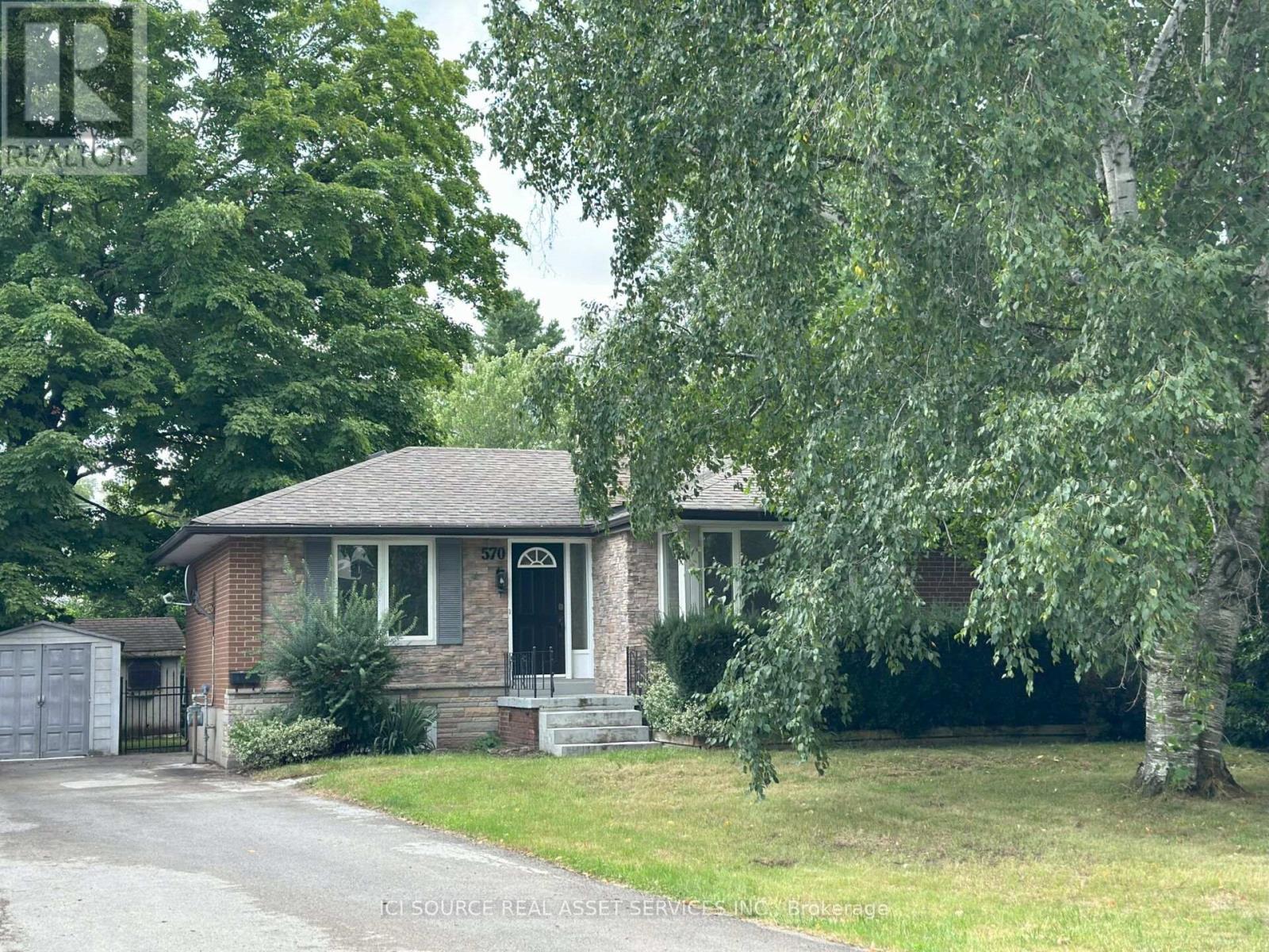 570 WINGROVE CRESCENT, Oakville, Ontario