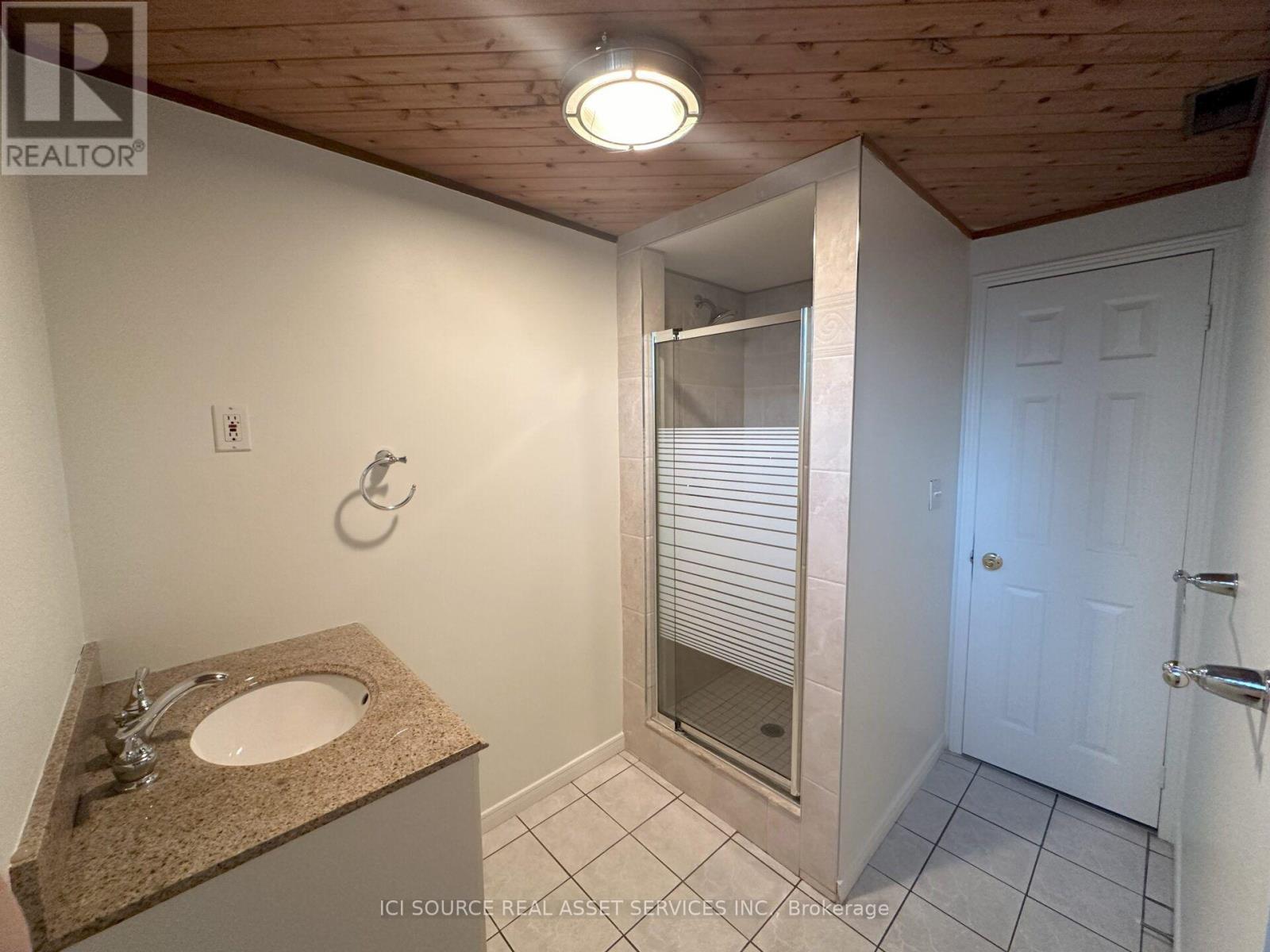570 Wingrove Crescent, Oakville, Ontario L6L 4R6 - Photo 12 - W13547284