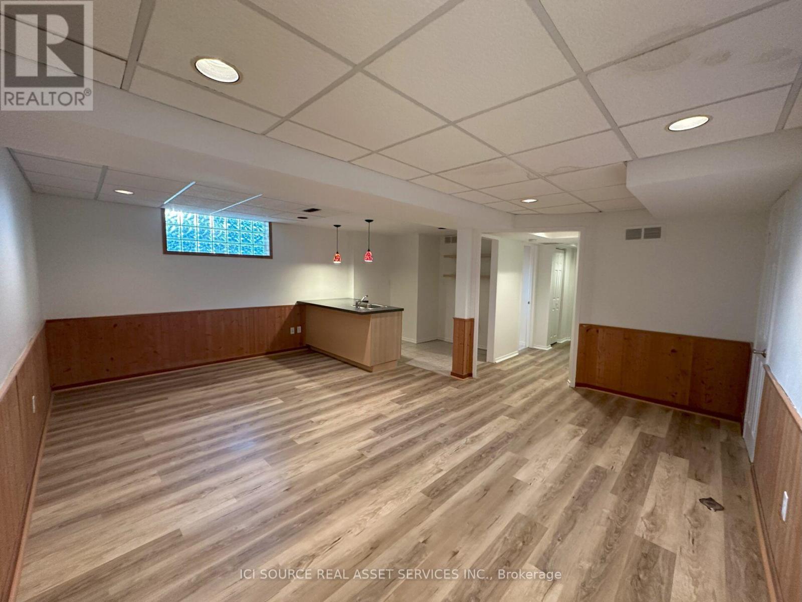 570 Wingrove Crescent, Oakville, Ontario L6L 4R6 - Photo 13 - W13547284