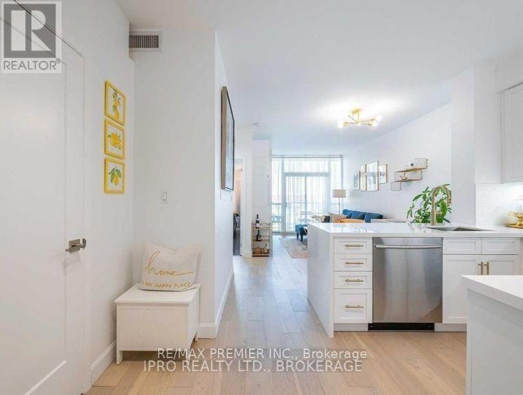 411 - 3391 Bloor Street W, Toronto, Ontario M8X 1G3 - Photo 3 - W13547324