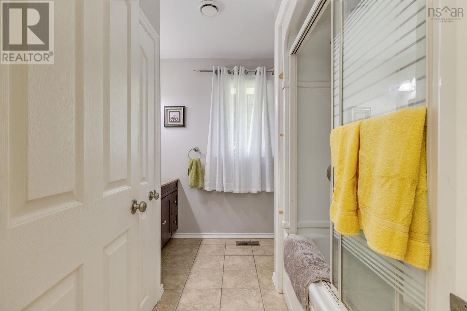 75 Shea Street, Lower Sackville, Nova Scotia  B4C 2B2 - Photo 19 - 202616962