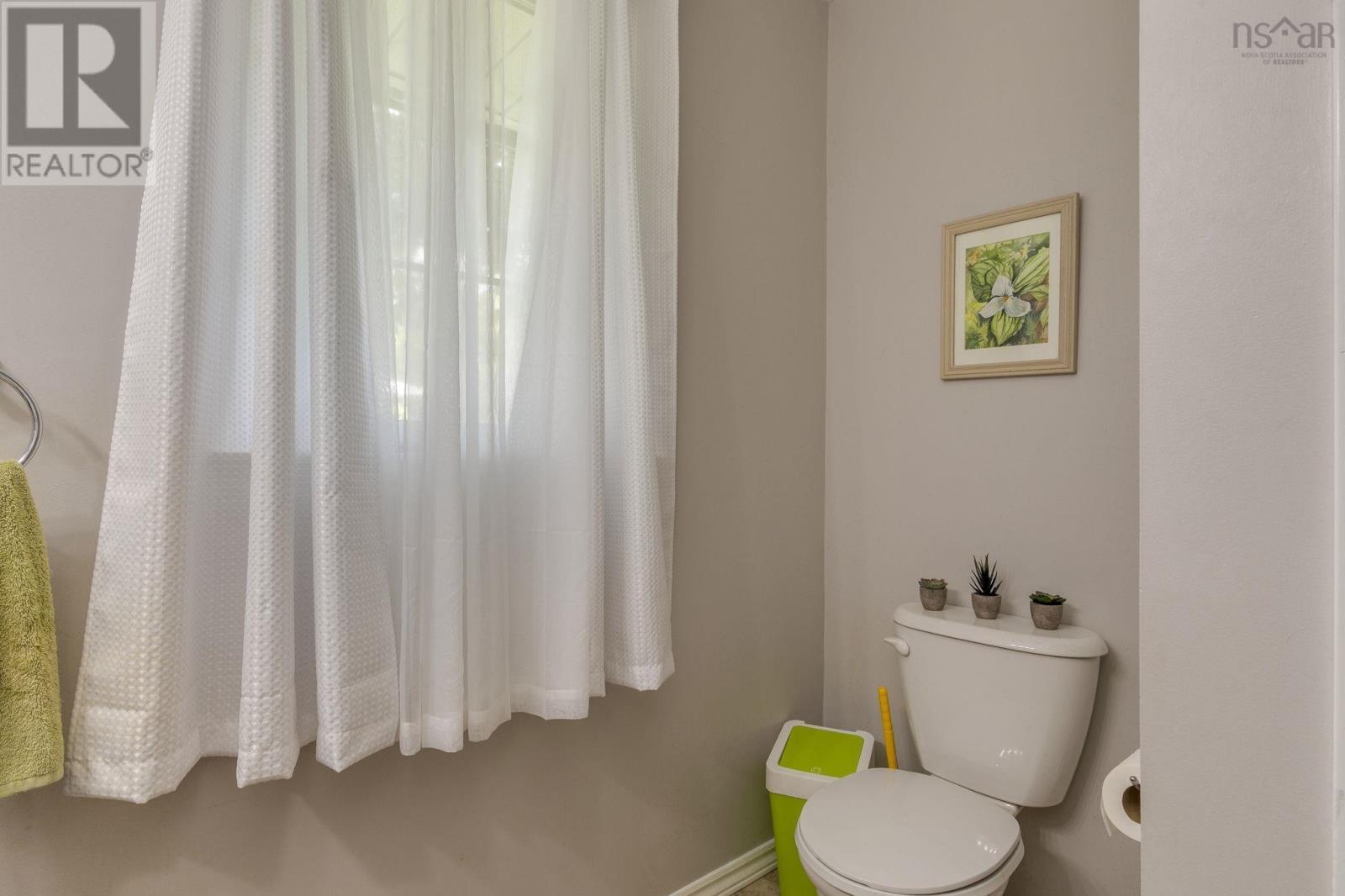 75 Shea Street, Lower Sackville, Nova Scotia  B4C 2B2 - Photo 15 - 202616962