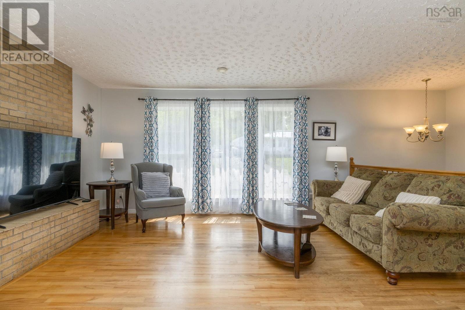 75 Shea Street, Lower Sackville, Nova Scotia  B4C 2B2 - Photo 4 - 202616962