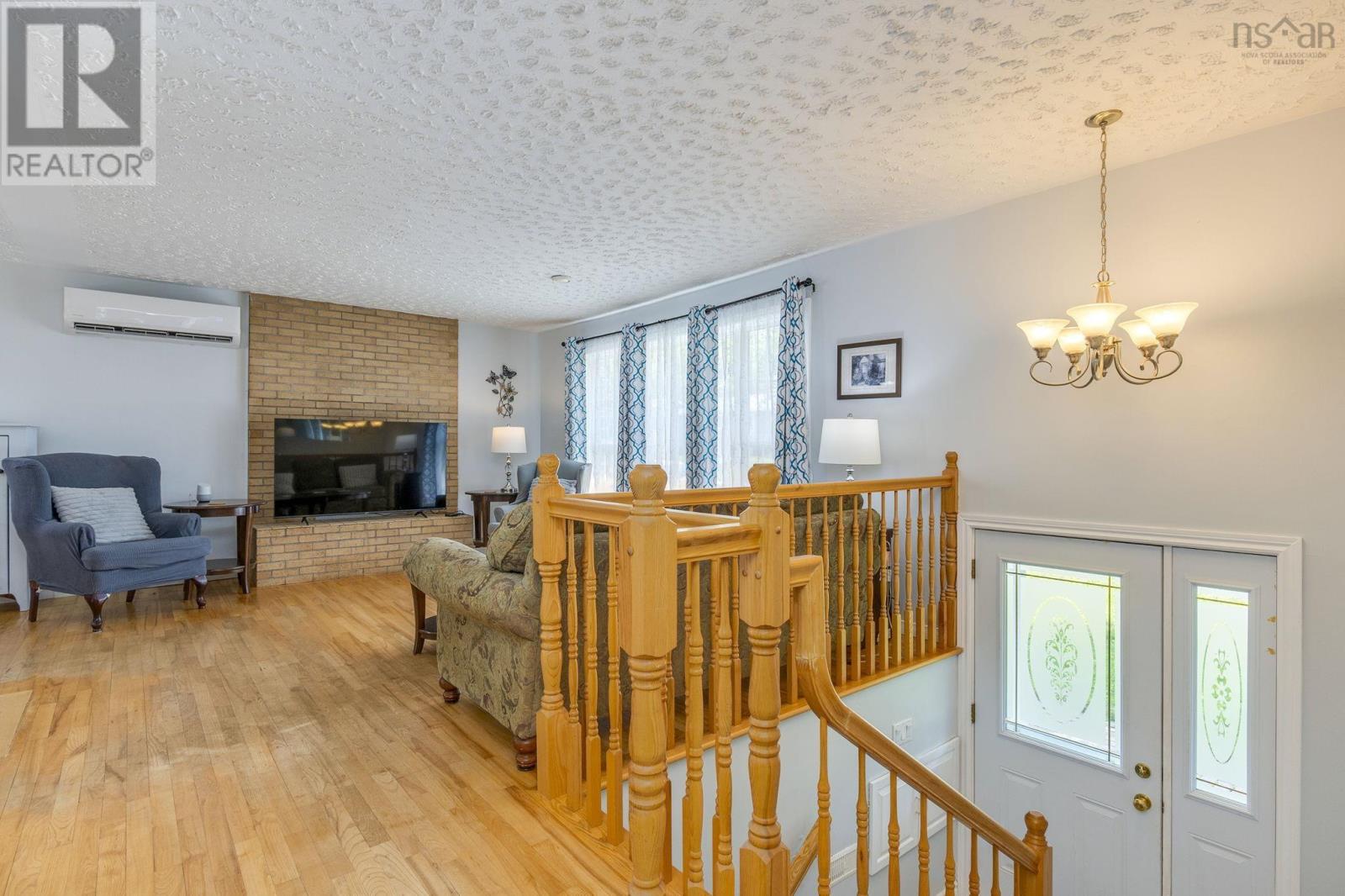 75 Shea Street, Lower Sackville, Nova Scotia  B4C 2B2 - Photo 3 - 202616962
