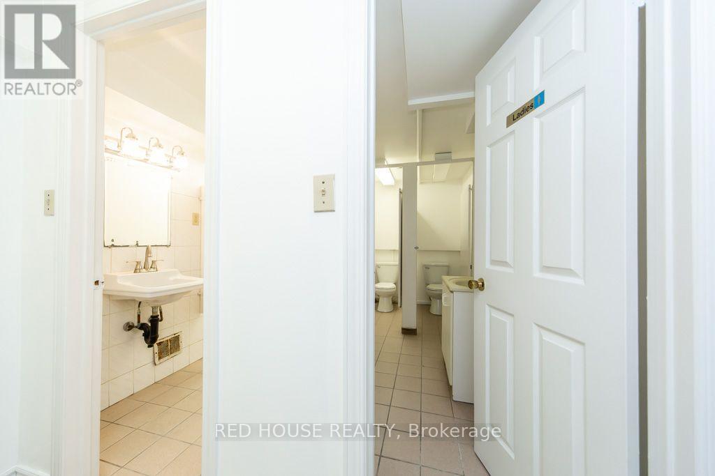 658 Vaughan Road, Toronto, Ontario  M6E 2Y5 - Photo 21 - C13547354