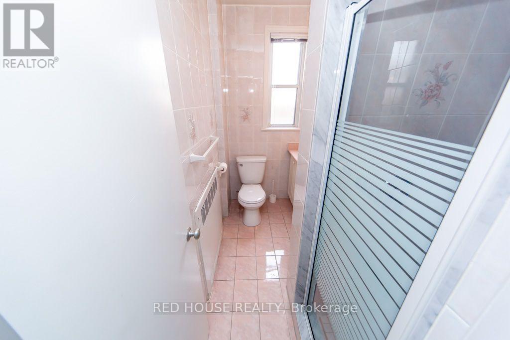 658 Vaughan Road, Toronto, Ontario  M6E 2Y5 - Photo 35 - C13547354