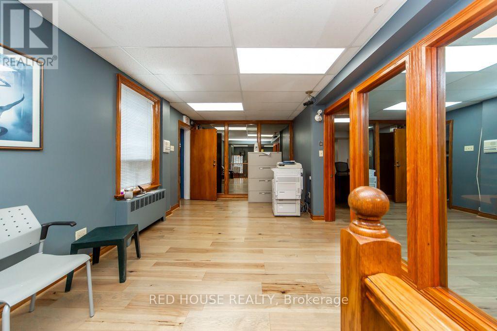658 Vaughan Road, Toronto, Ontario  M6E 2Y5 - Photo 7 - C13547354