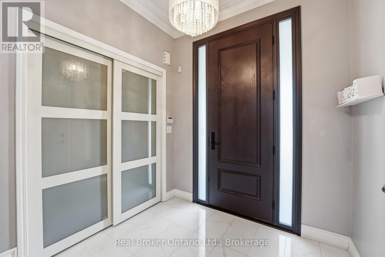 3293 Steeplechase Drive, Burlington, Ontario  L7M 0N7 - Photo 4 - W13547330