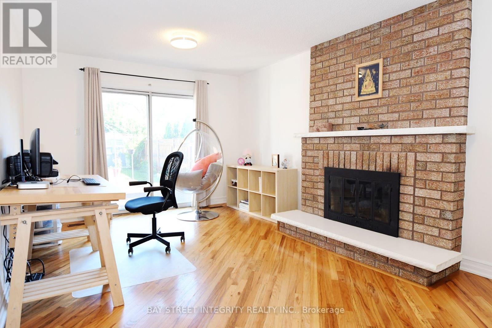 1213 Rosethorne Road, Oakville, Ontario L6M 1H5 - Photo 13 - W13547368