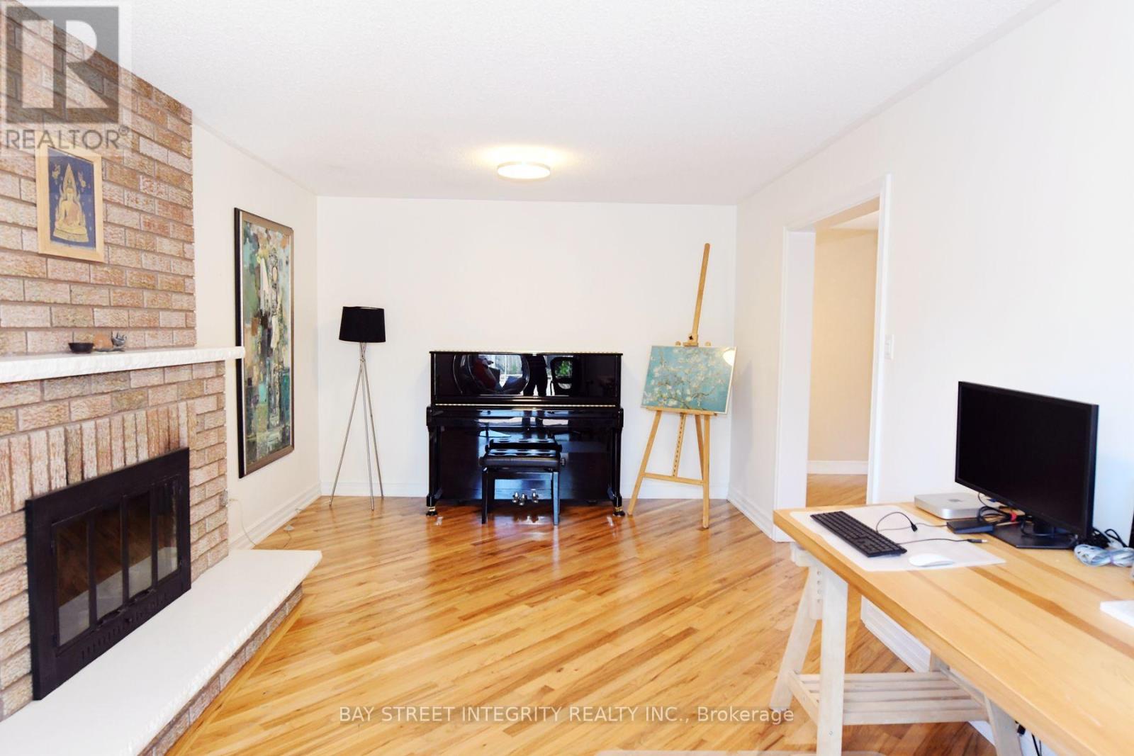 1213 Rosethorne Road, Oakville, Ontario L6M 1H5 - Photo 14 - W13547368