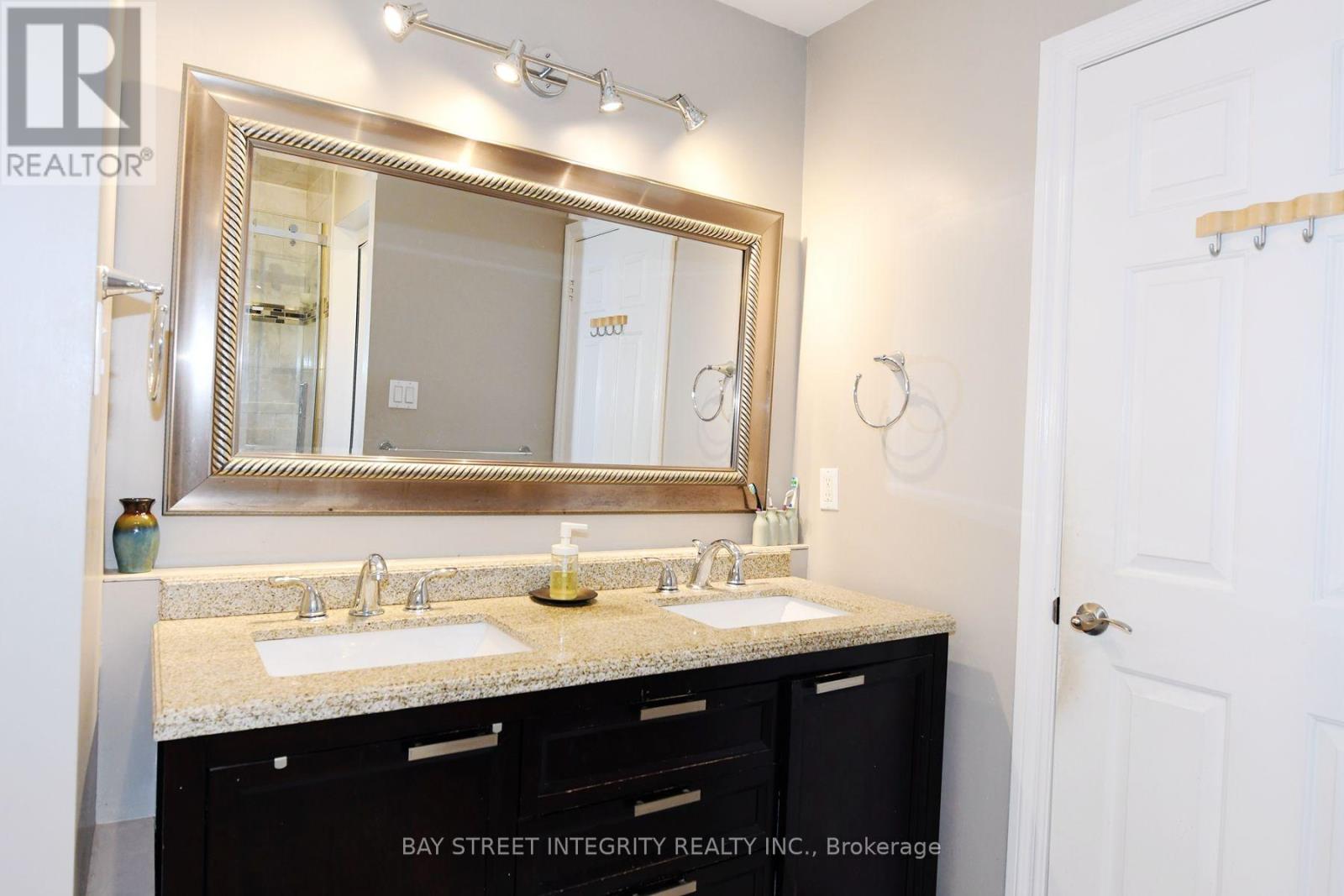 1213 Rosethorne Road, Oakville, Ontario L6M 1H5 - Photo 19 - W13547368