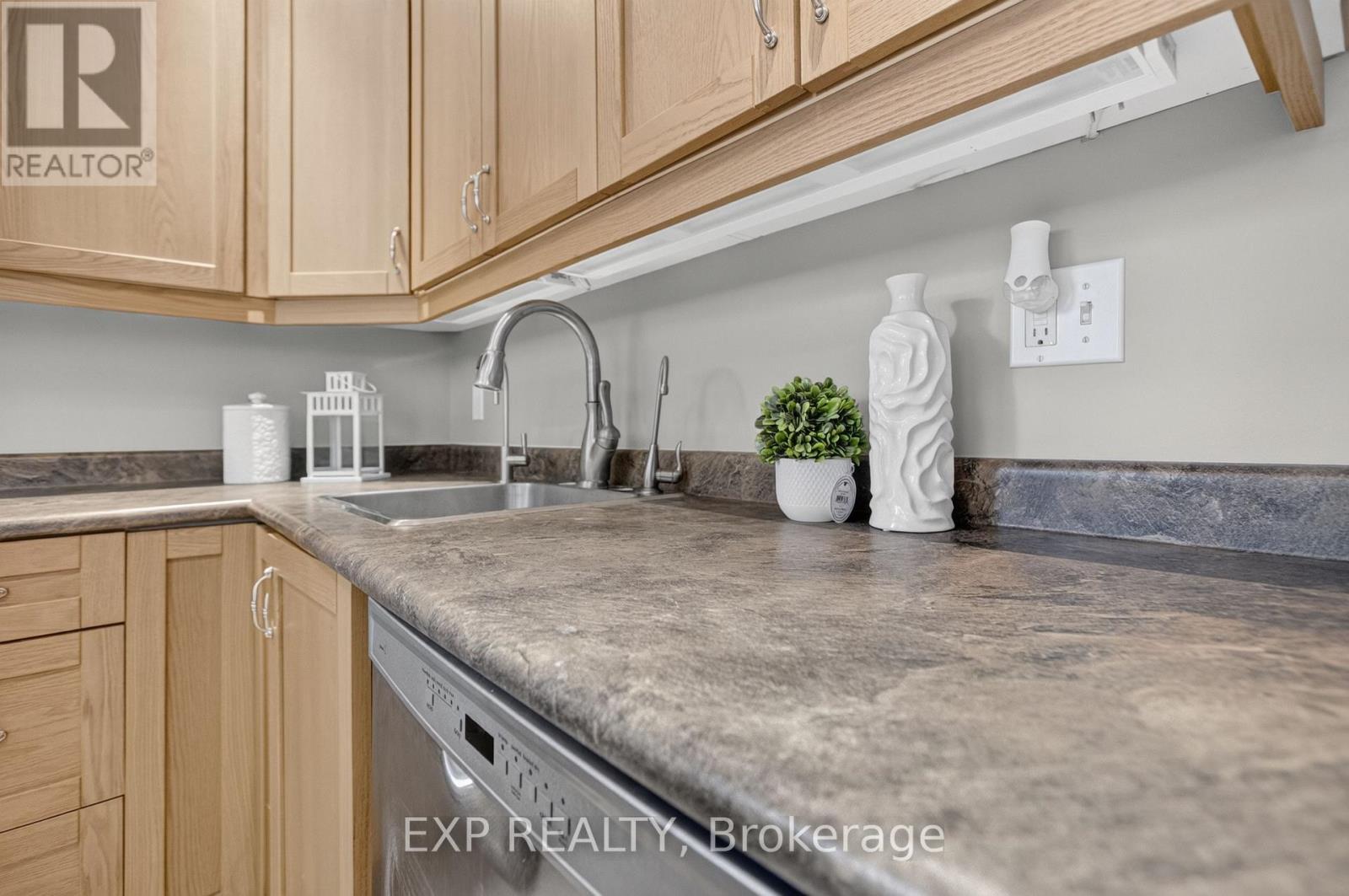 531 Philip Crescent, Cambridge, Ontario  N3H 2R4 - Photo 18 - X13547348