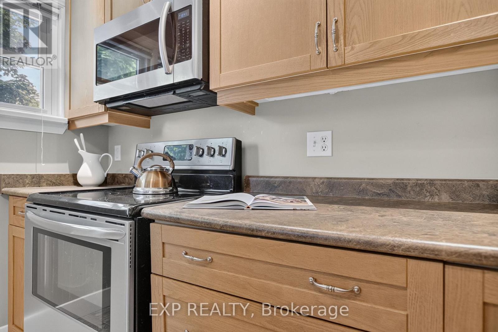 531 Philip Crescent, Cambridge, Ontario  N3H 2R4 - Photo 22 - X13547348