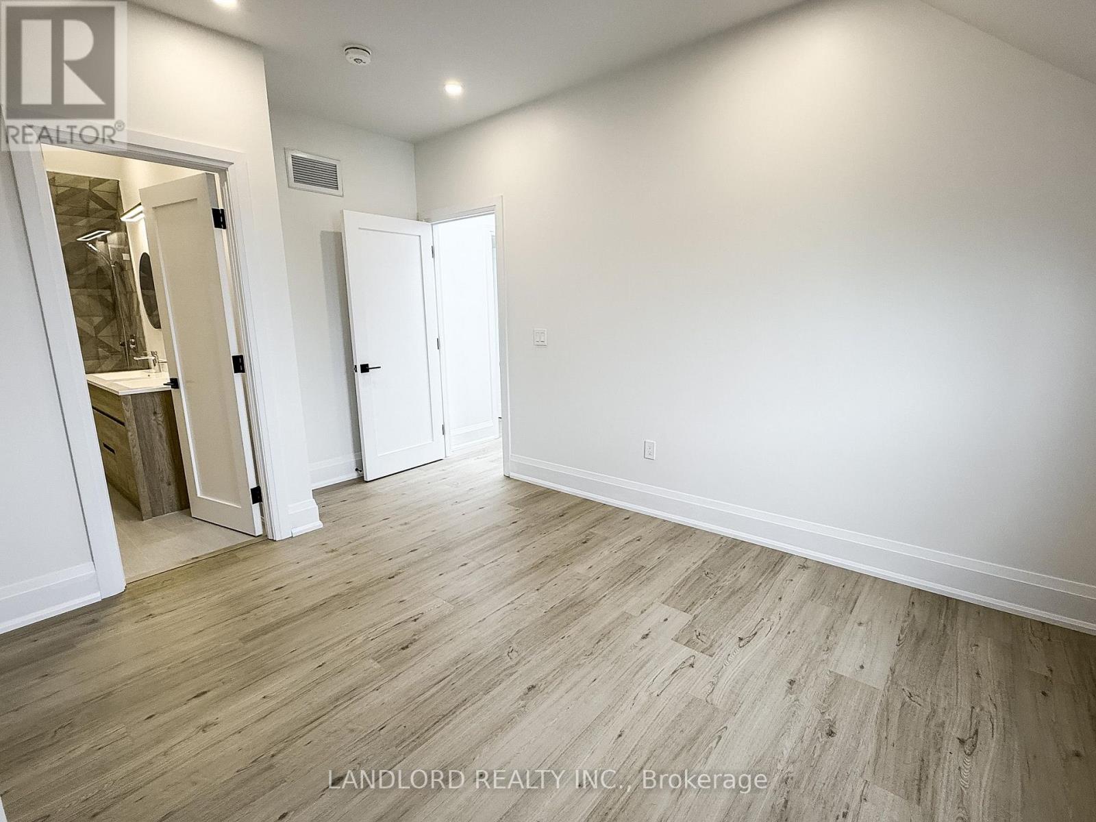 Garden - 104 Frankdale Avenue, Toronto, Ontario  M4J 4A3 - Photo 17 - E13524500