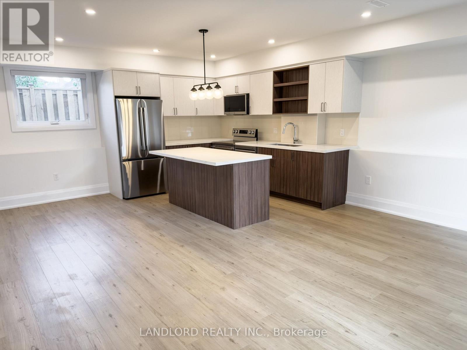 Garden - 104 Frankdale Avenue, Toronto, Ontario  M4J 4A3 - Photo 2 - E13524500