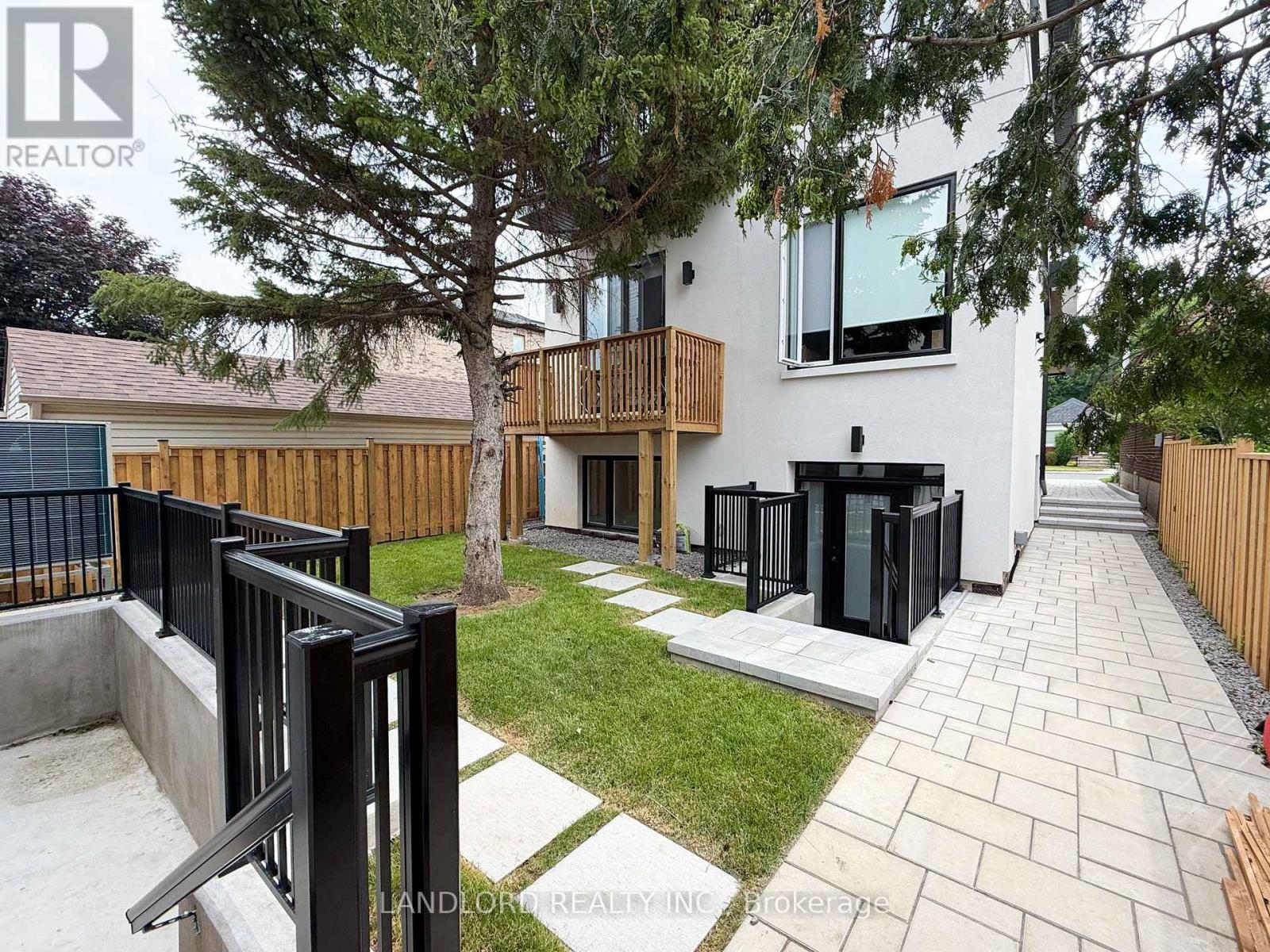 Garden - 104 Frankdale Avenue, Toronto, Ontario  M4J 4A3 - Photo 28 - E13524500