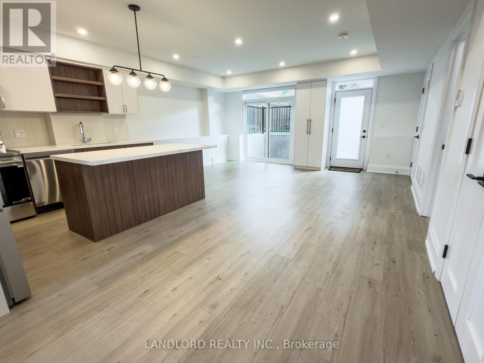 Garden - 104 Frankdale Avenue, Toronto, Ontario  M4J 4A3 - Photo 5 - E13524500
