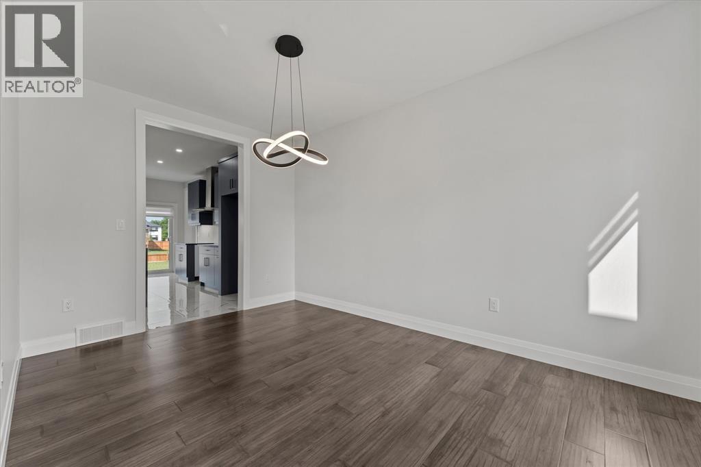 79 Noble COURT Amherstburg Ontario Canada N9V0G8 5