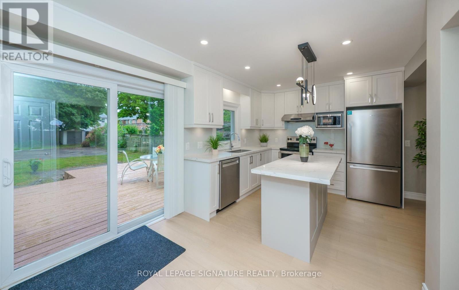 60 Aragon Avenue, Toronto, Ontario  M1T 1X9 - Photo 11 - E13547144