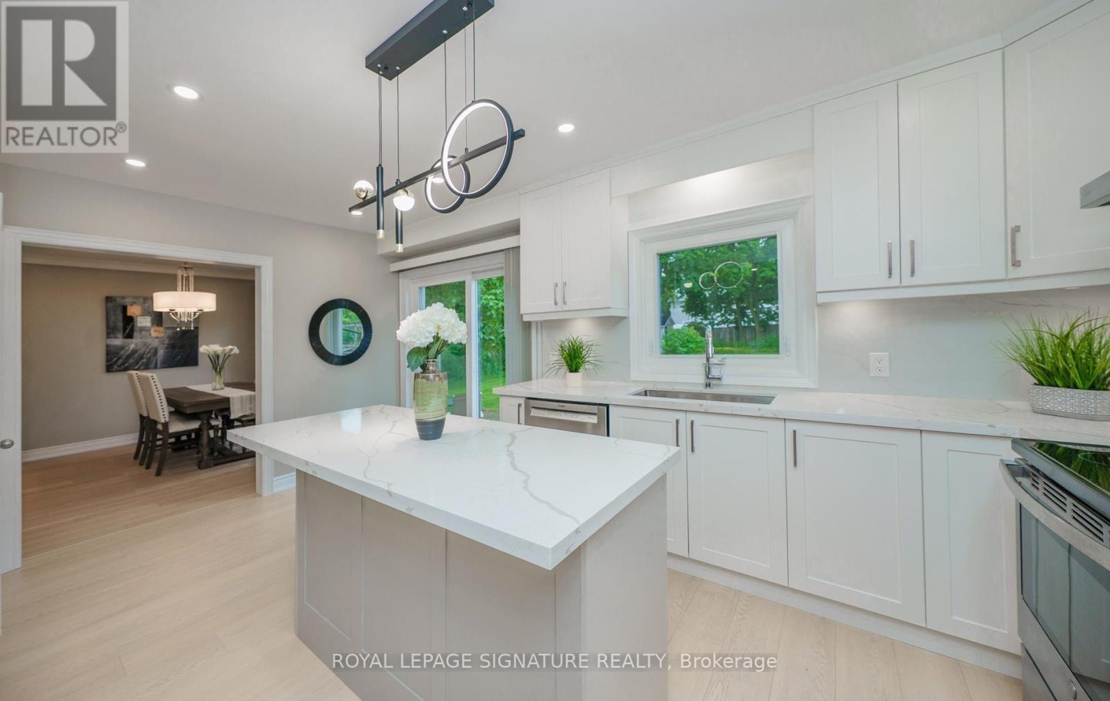 60 Aragon Avenue, Toronto, Ontario  M1T 1X9 - Photo 13 - E13547144