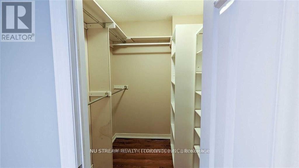 2031 Lumberman Lane, Oakville, Ontario L6M 2Z1 - Photo 21 - W13547004