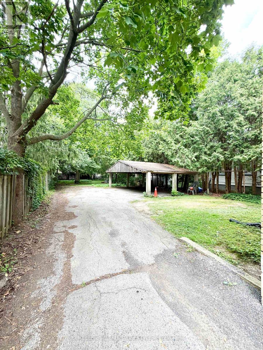 196 Emery Street E, London South, Ontario  N6C 2E2 - Photo 18 - X13547506