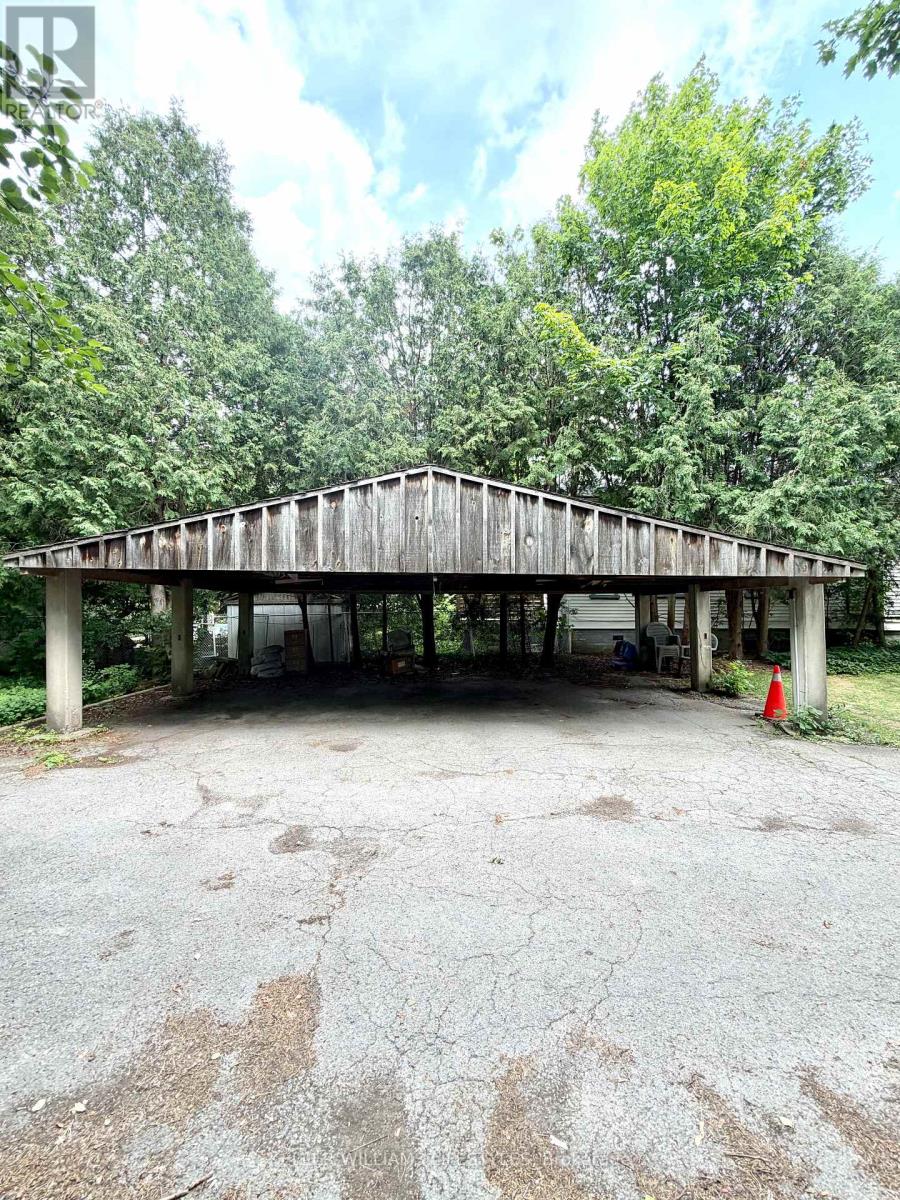196 Emery Street E, London South, Ontario  N6C 2E2 - Photo 19 - X13547506