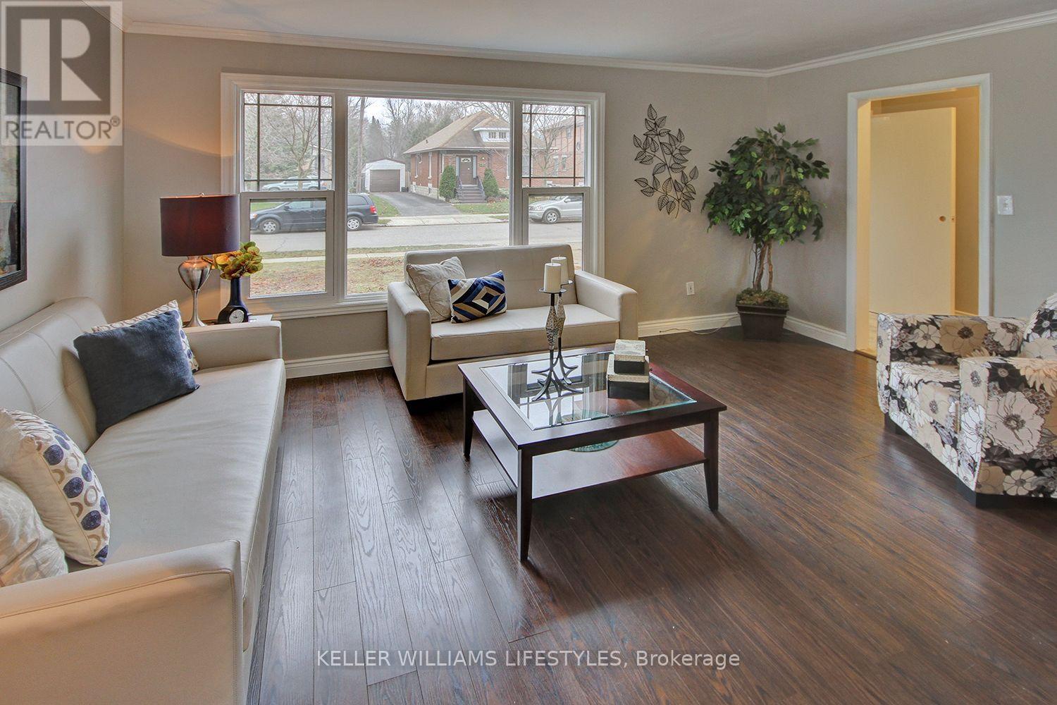 196 Emery Street E, London South, Ontario  N6C 2E2 - Photo 5 - X13547506