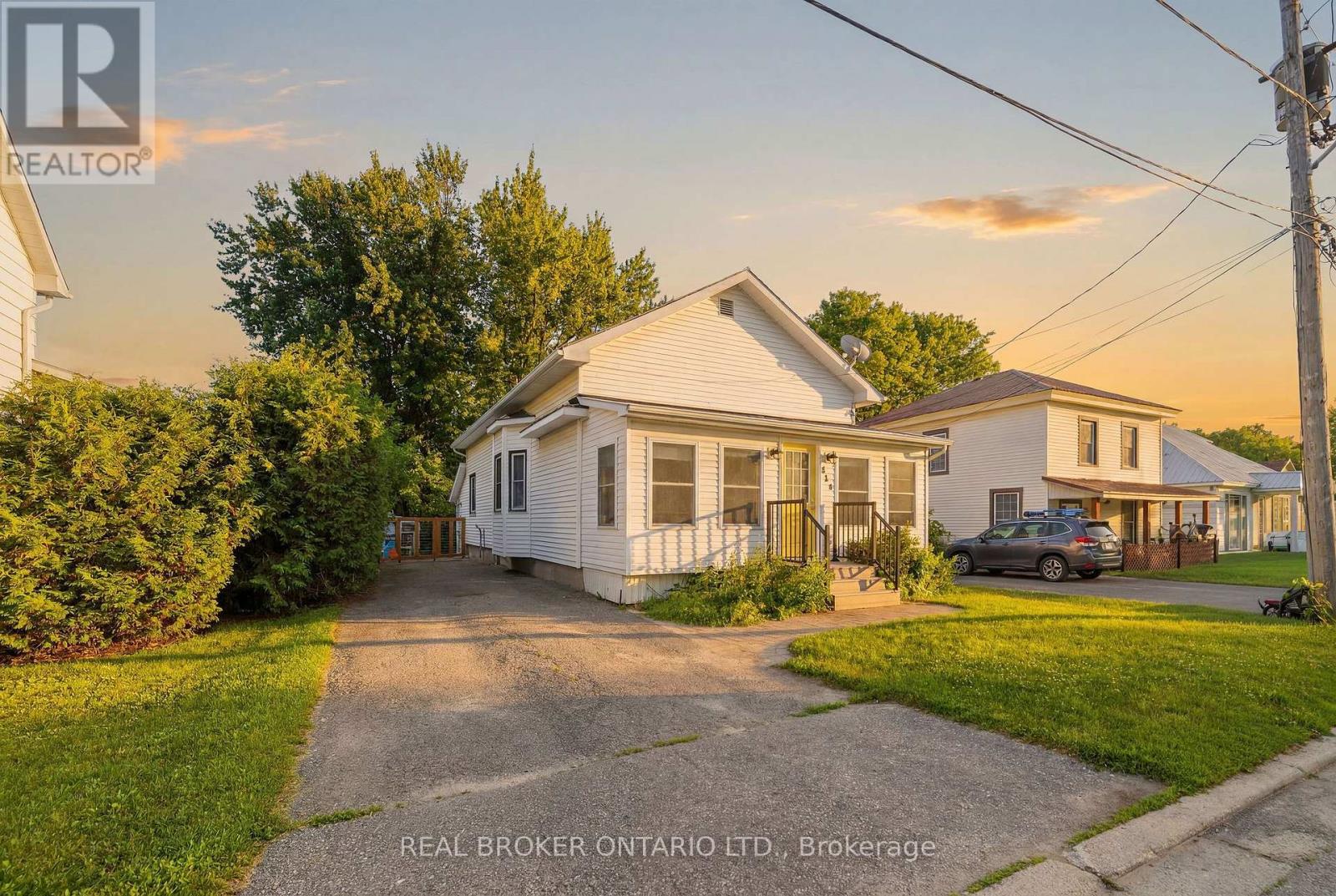 110 HAGAN STREET, North Grenville