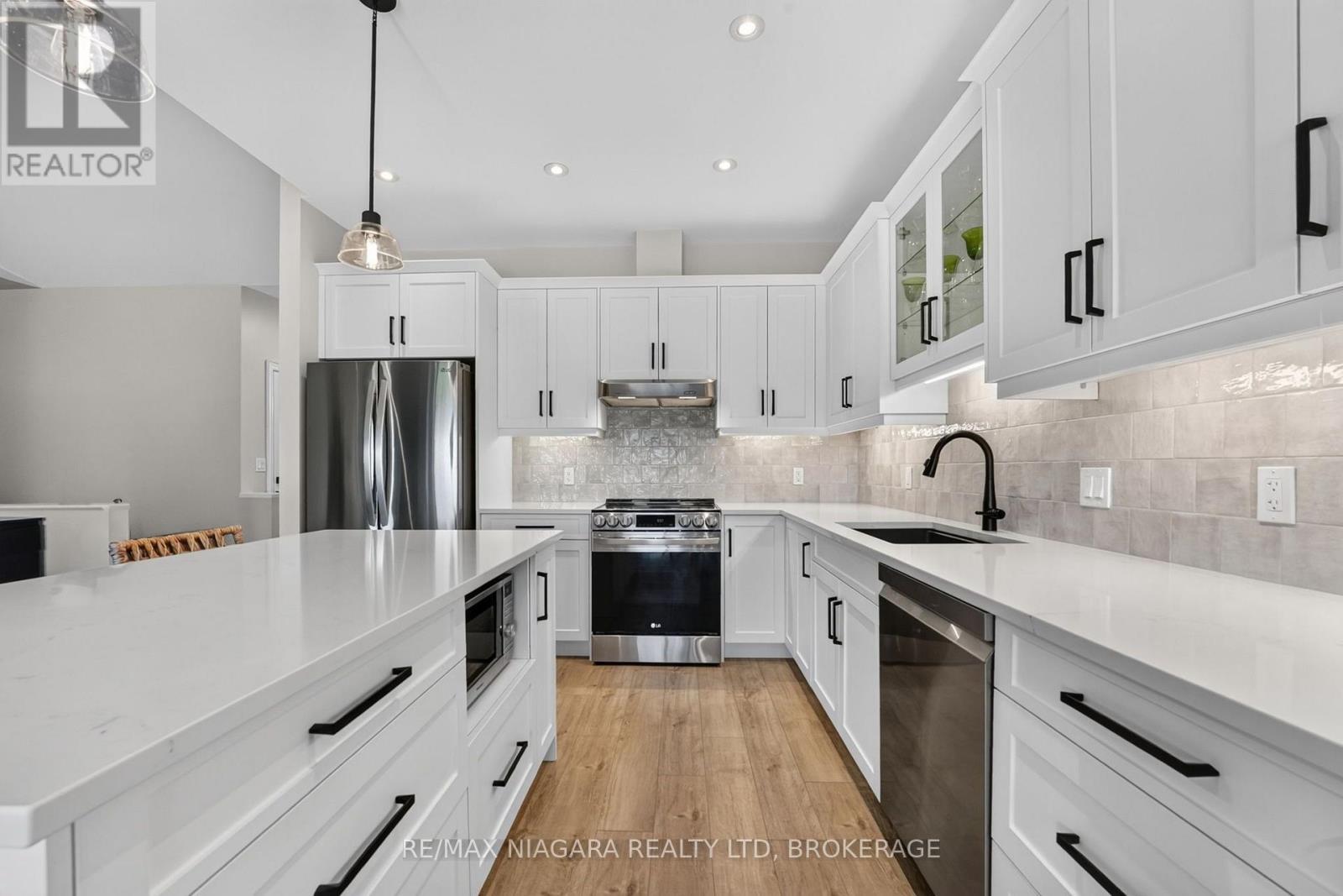 24 Peachtree Lane, Niagara-On-The-Lake, Ontario  L0S 1T0 - Photo 15 - X13547428