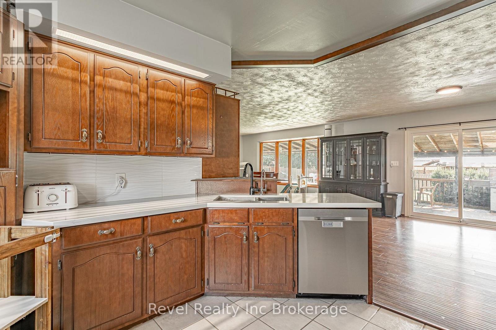 19 Murray Street, Blandford-Blenheim, Ontario  N0J 1B0 - Photo 15 - X13547416
