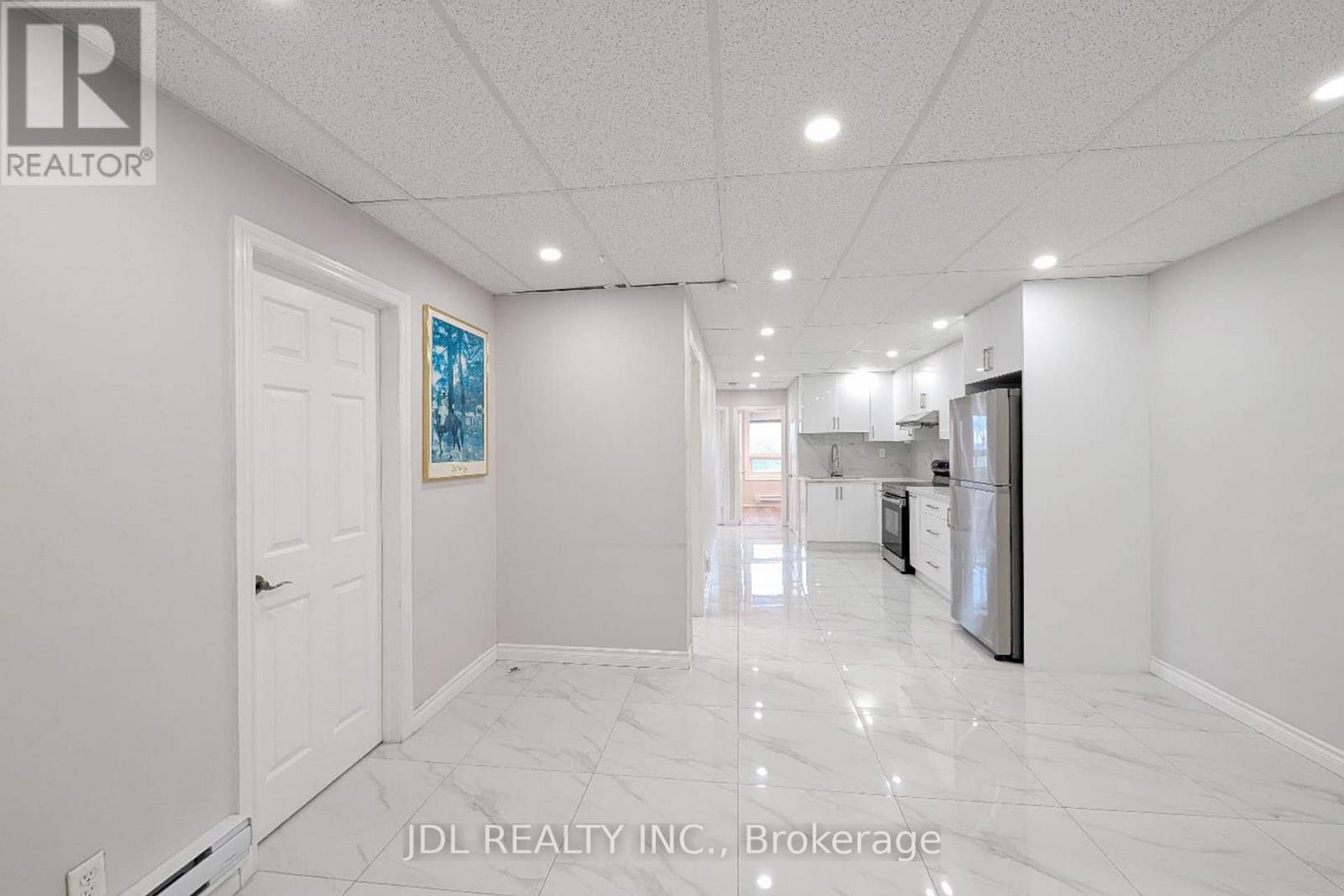 2nd Floor - 1954 Danforth Avenue, Toronto, Ontario  M4C 1J4 - Photo 2 - E13547378
