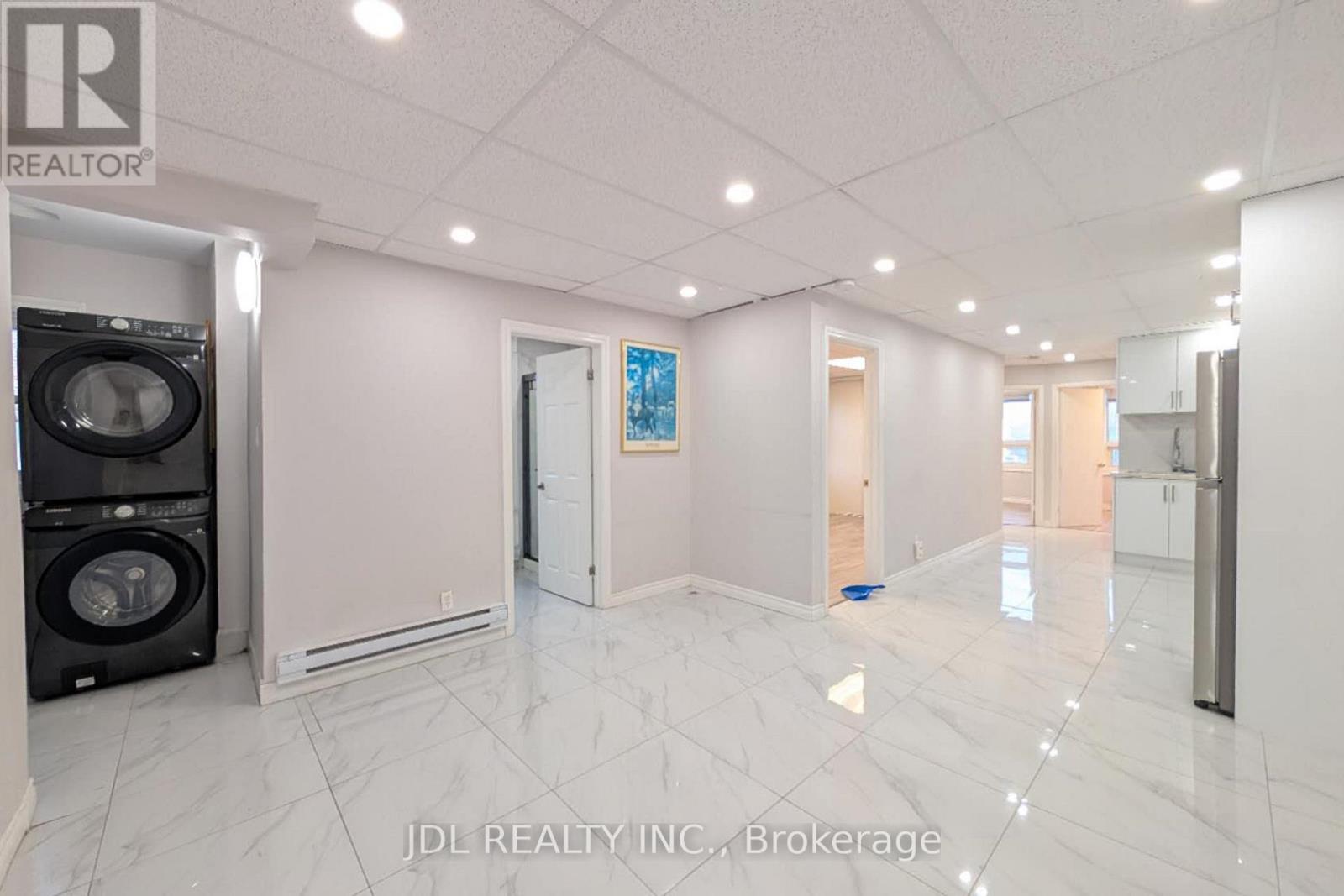 2nd Floor - 1954 Danforth Avenue, Toronto, Ontario  M4C 1J4 - Photo 3 - E13547378