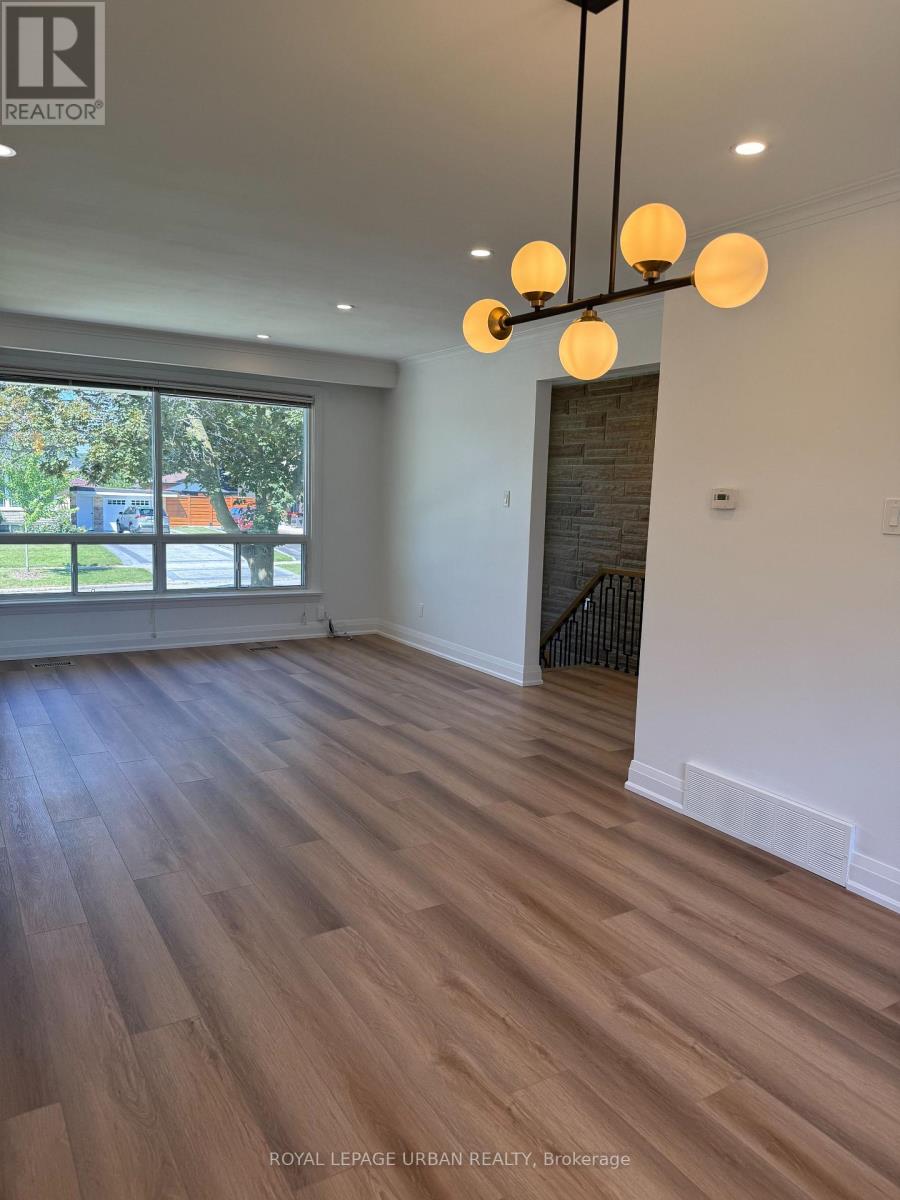 21 Chopin Avenue, Toronto, Ontario  M1K 2W3 - Photo 3 - E13547494