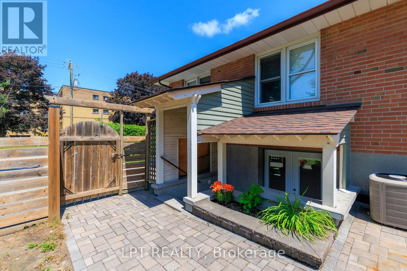 LOWER - 195 GROVE STREET E, Barrie, Ontario