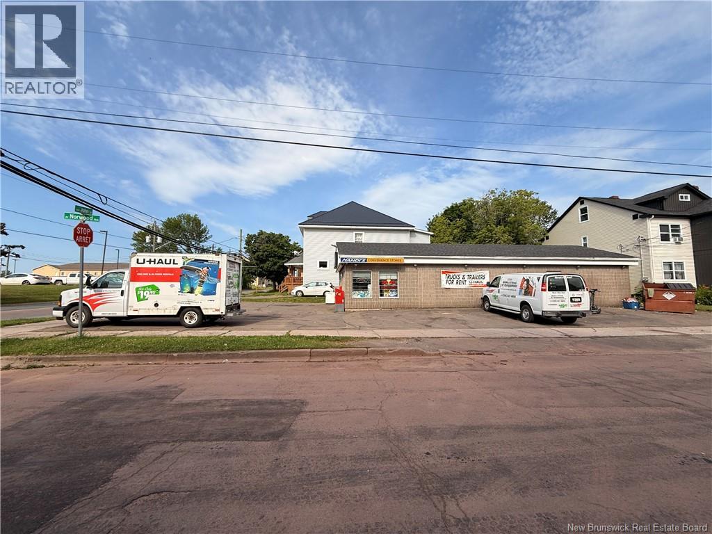 209 John Street, Moncton, New Brunswick  E1C 2J2 - Photo 2 - NB143451