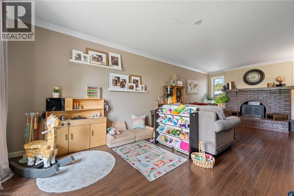 1015 Queen Street, Courtland, Ontario  N0J 1E0 - Photo 12 - 40842654