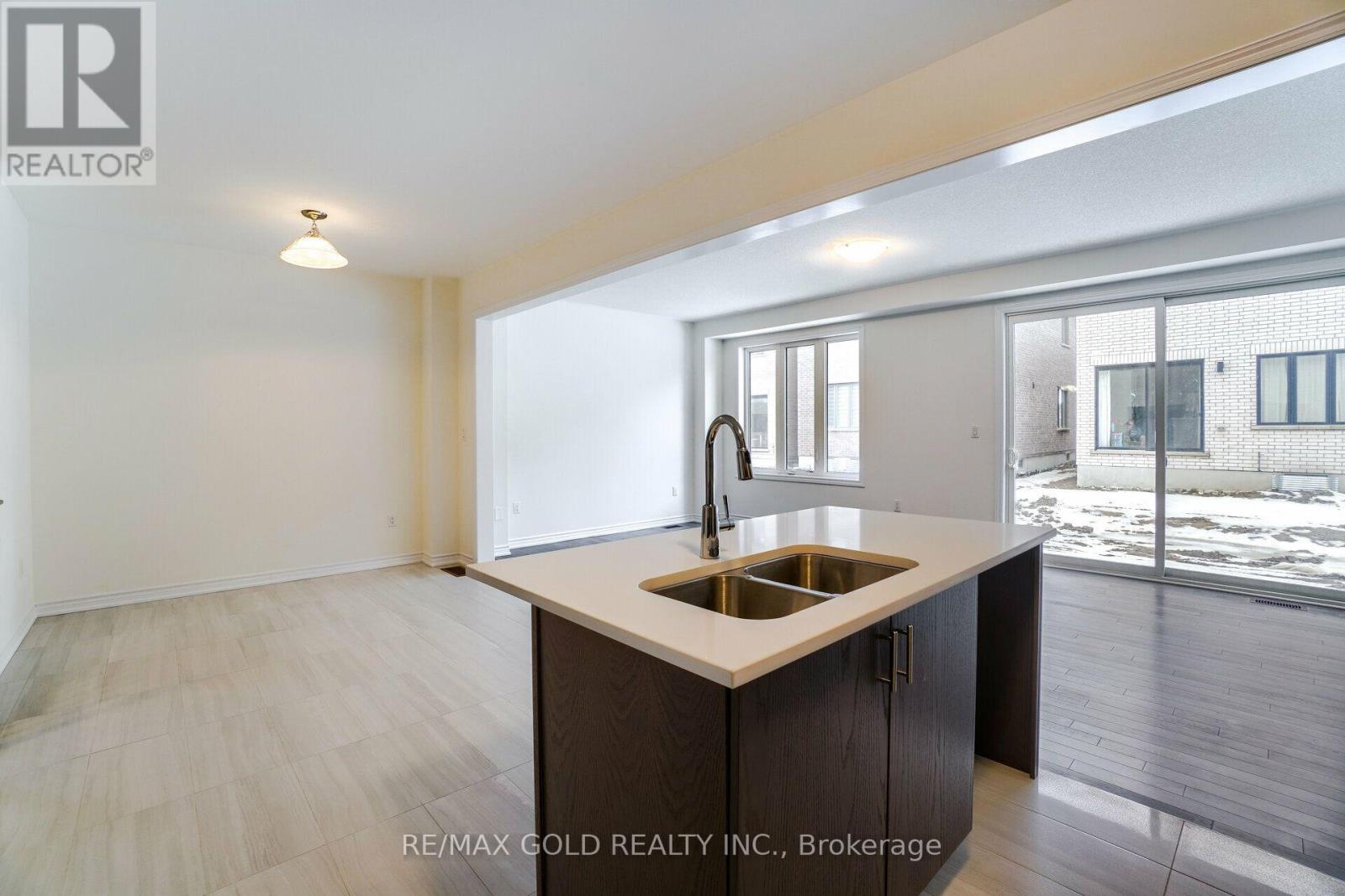 26 Del Grappa Street, Caledon, Ontario  L7C 4L1 - Photo 14 - W13547520