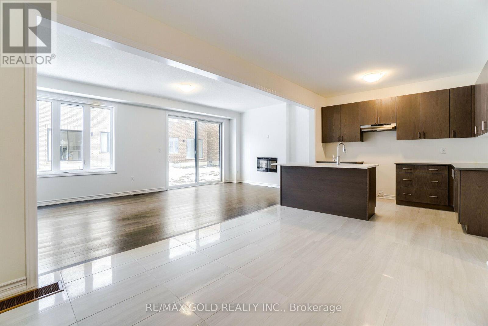 26 Del Grappa Street, Caledon, Ontario  L7C 4L1 - Photo 9 - W13547520