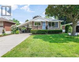 118 BRIARWOOD CRESCENT, Hamilton, Ontario