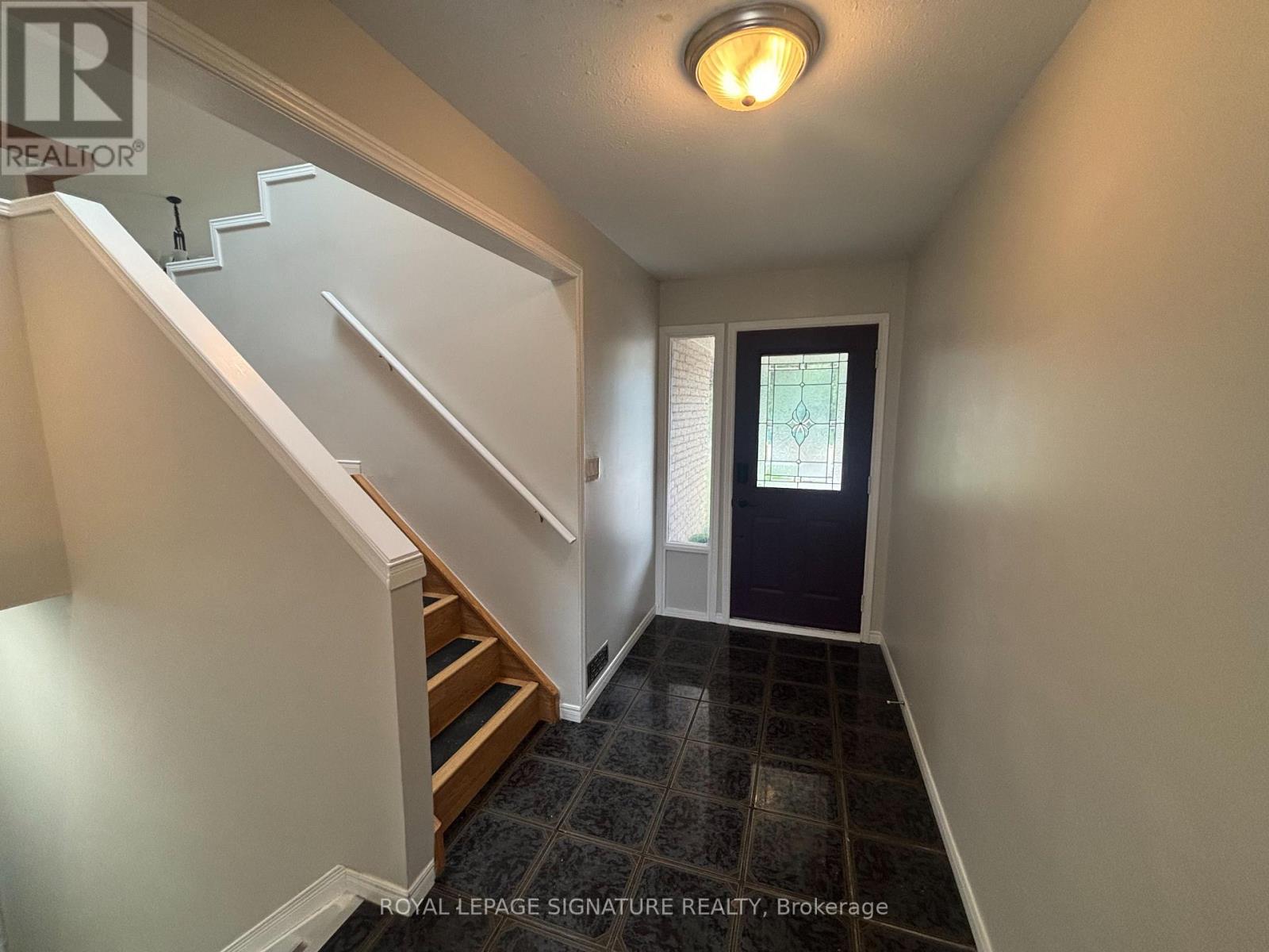 23 Marley Crescent, Haldimand, Ontario  N0A 1J0 - Photo 2 - X13547470