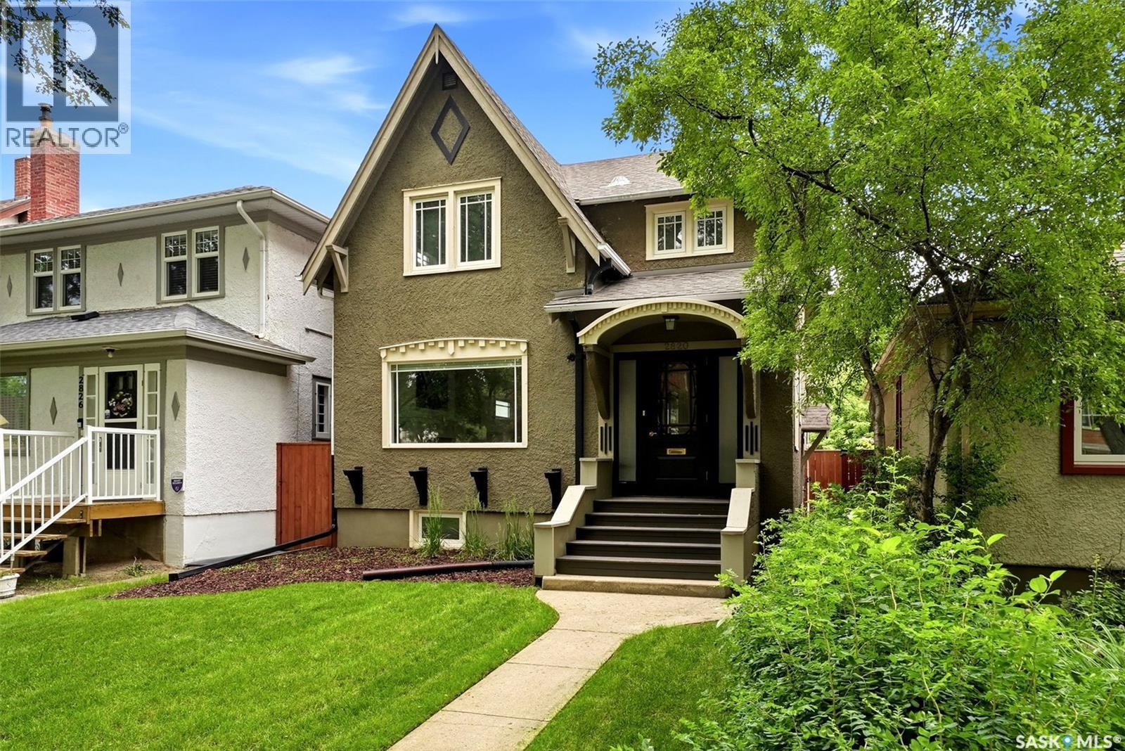 2820 College Avenue, Regina, Saskatchewan  S4T 1V2 - Photo 2 - SK042002