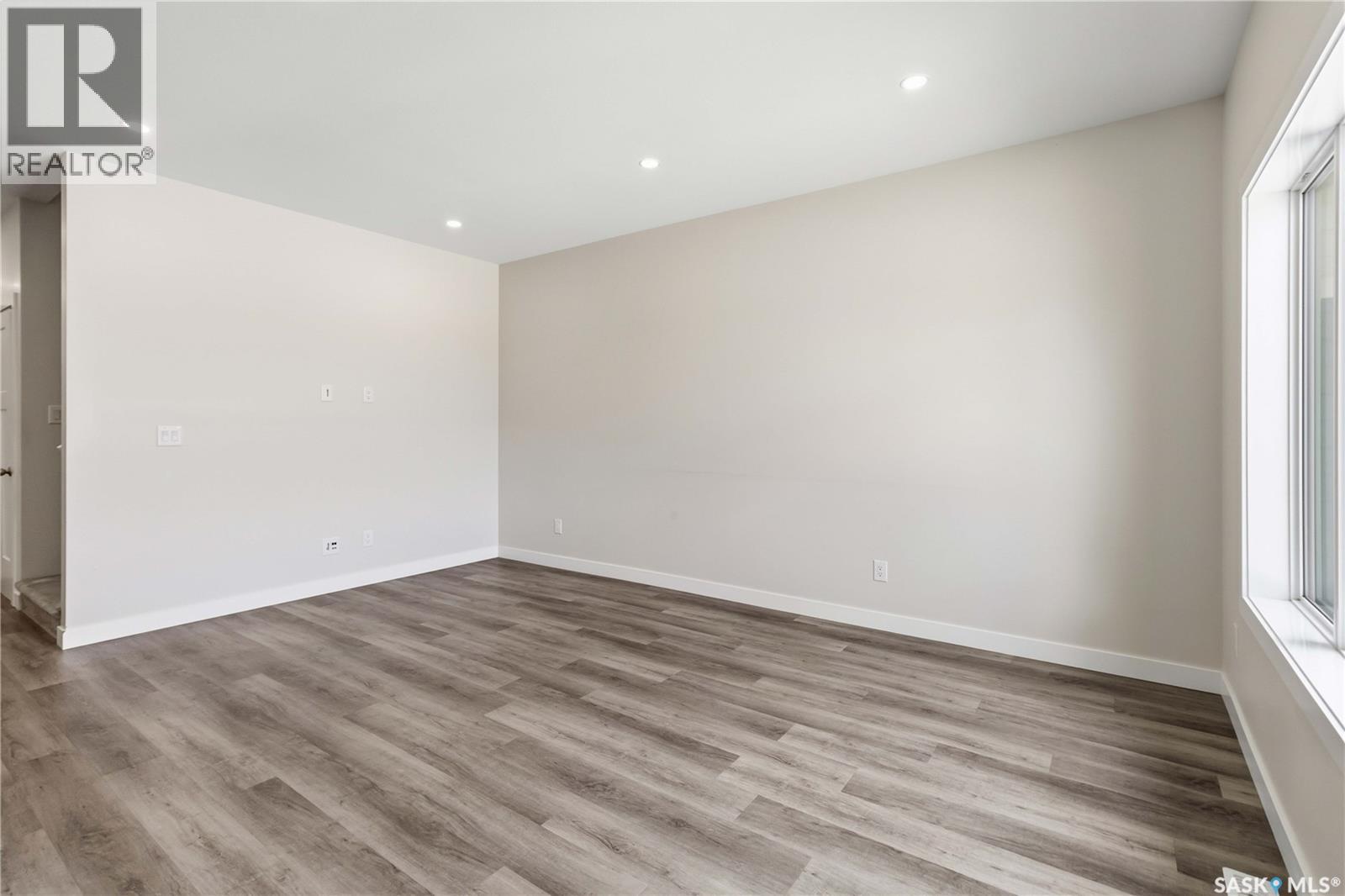 32 301 Centennial Road, Hague, Saskatchewan  S0K 1X0 - Photo 8 - SK042157