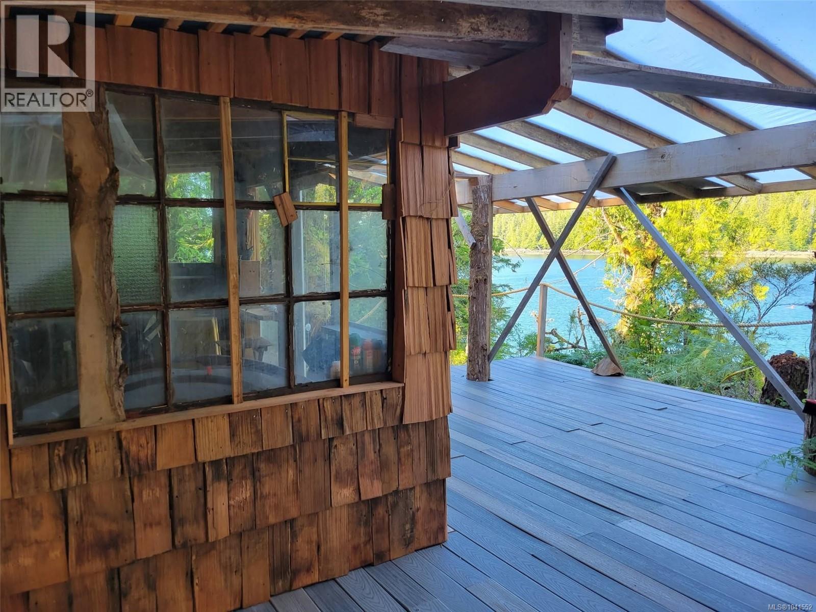 28 Hot Springs, Tofino, British Columbia  V0R 2Z0 - Photo 10 - 1041552