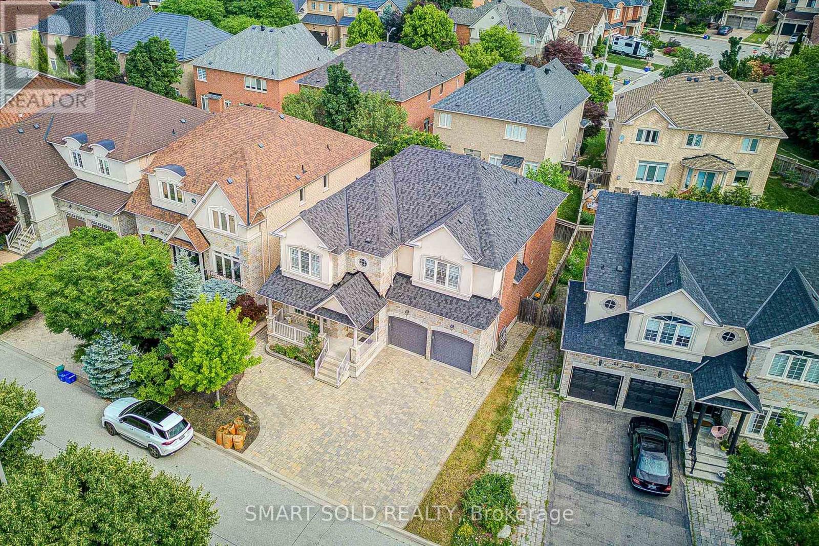 34 Jacobi Court, Vaughan, Ontario  L4J 9H8 - Photo 8 - N13546956