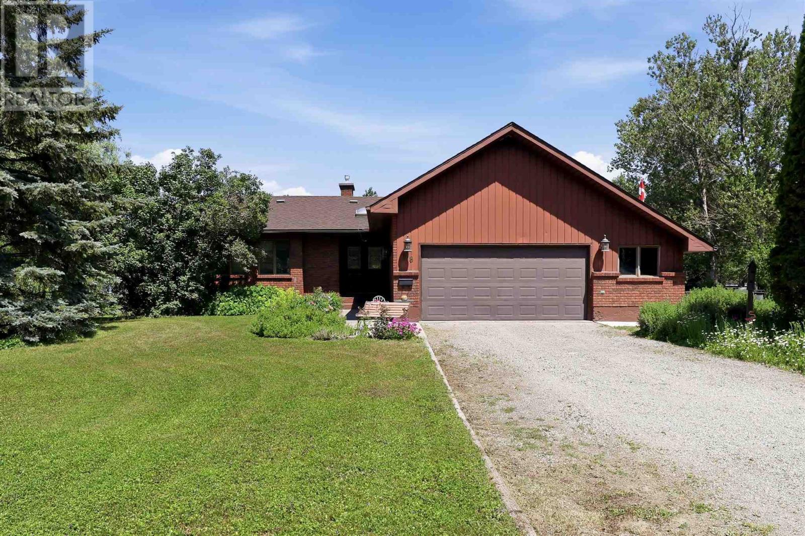 98 Ellis RD, Sault Ste Marie, Ontario